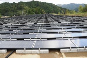 陸屋根に置くだけ太陽光発電｜太陽光発電は、儲かるか？